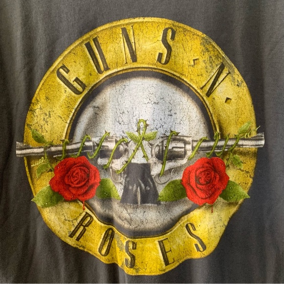 Black Guns N' Roses Tee - Picture 3 of 6